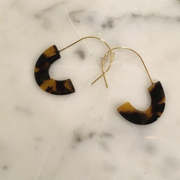 C&C 14k Gold Earrings - Picture 5 of 6